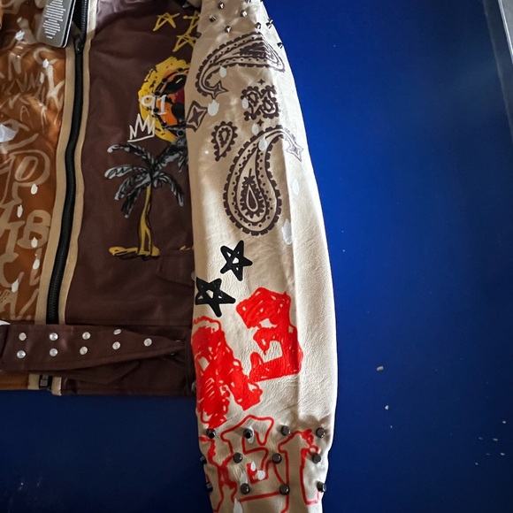 Leather jacket - Picture 8 of 9